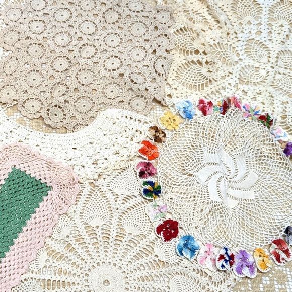 Vintage 14 pc Lace Doily Collection - Picture 2 of 10
